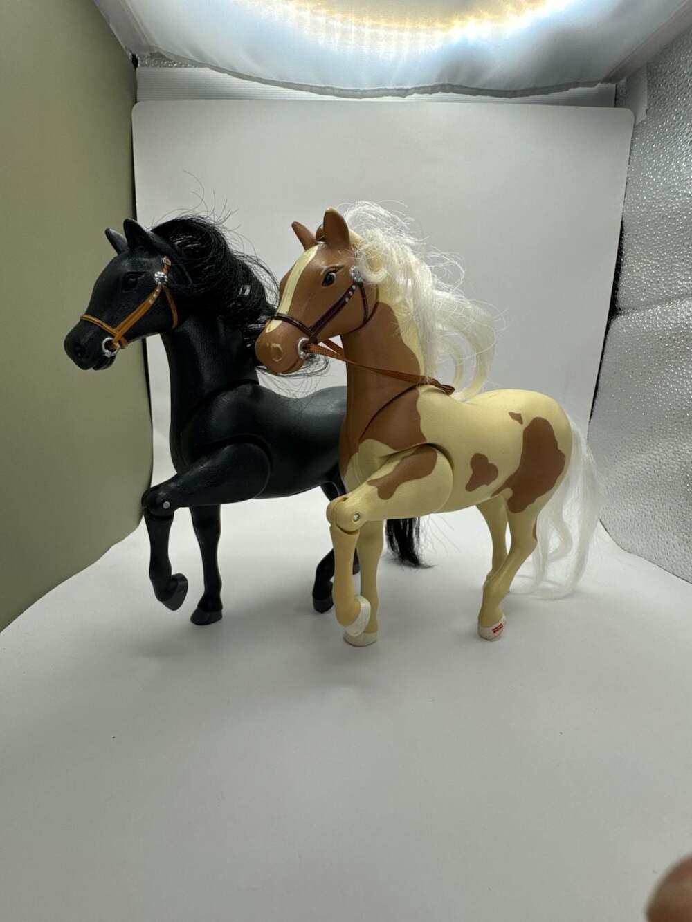 Fisher-Price Loving Family Palomino Pinto & Mattel Barbie Black Beauty Horses wi